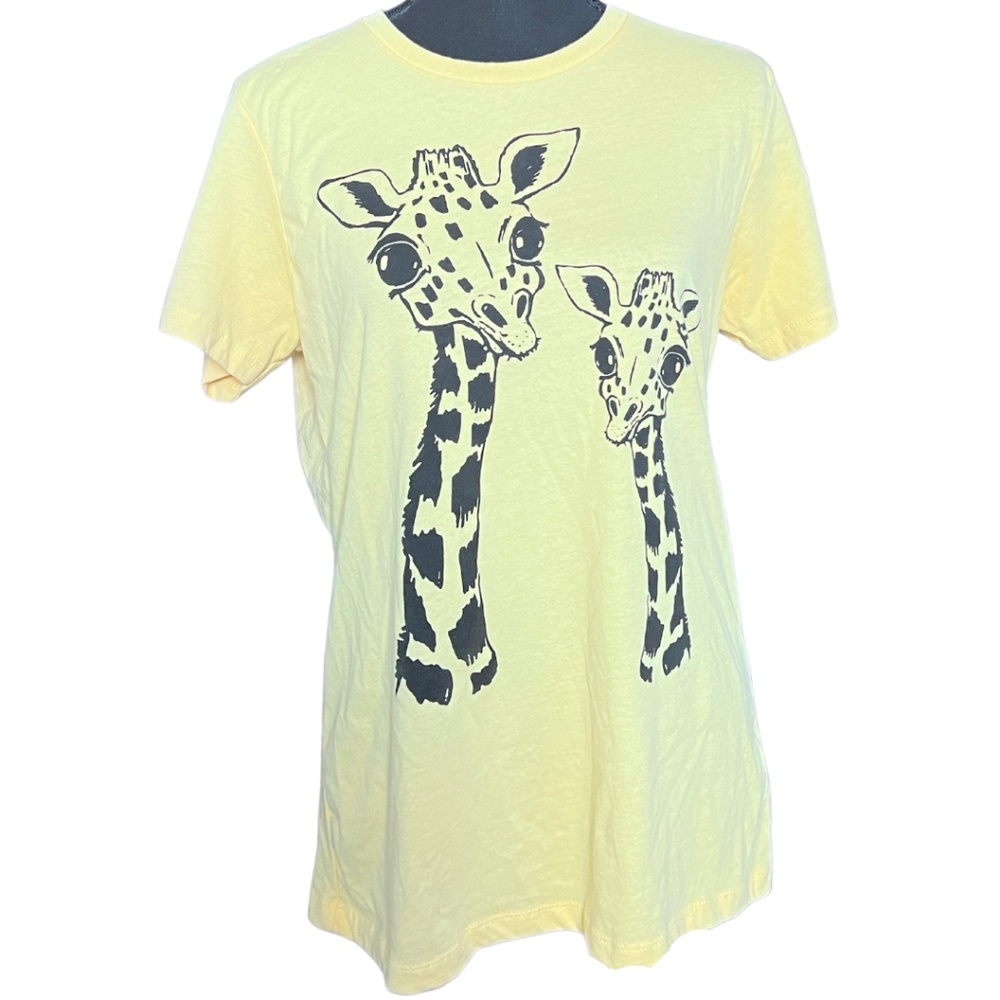 Women’s Giraffe Shirt size XL